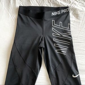 Nike Pro dri-fit mesh cropped leggings